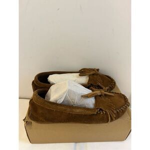 Minnetonka Brown leather brown moccasin slippers 8.5